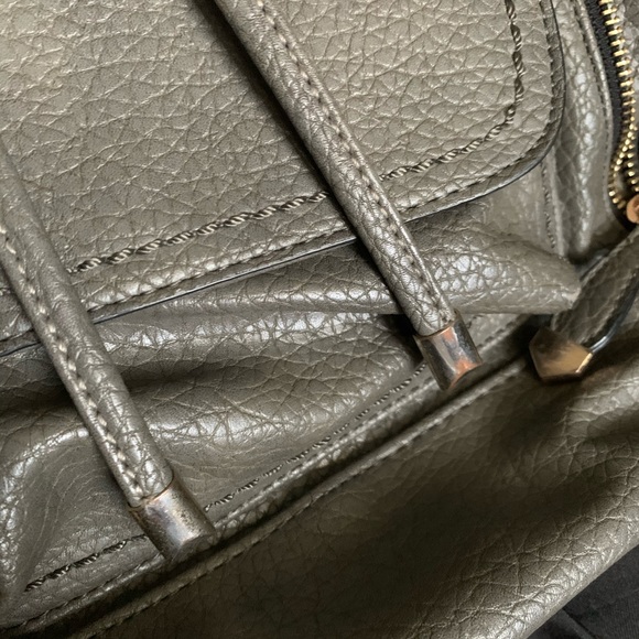 Backpack - Picture 7 of 7